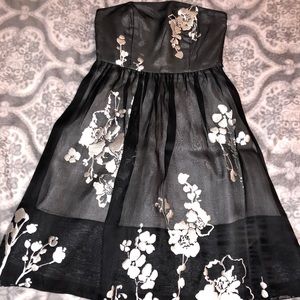White| Black Market Dress